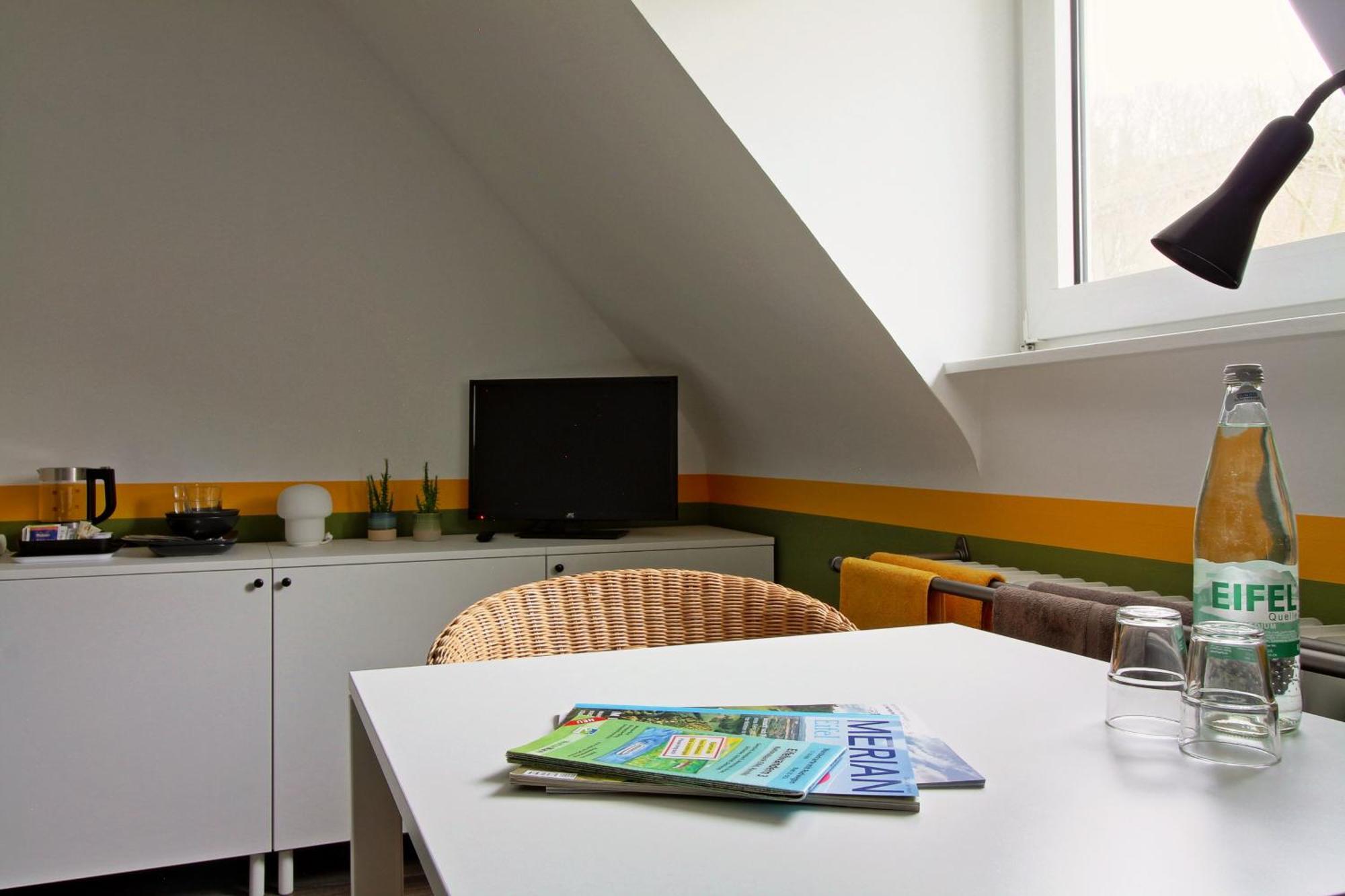 Toms Gaestehaus Schleiden Oda fotoğraf
